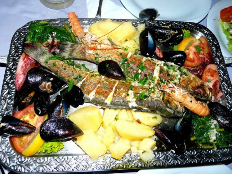 600847_10202141749855923_1281436299_n